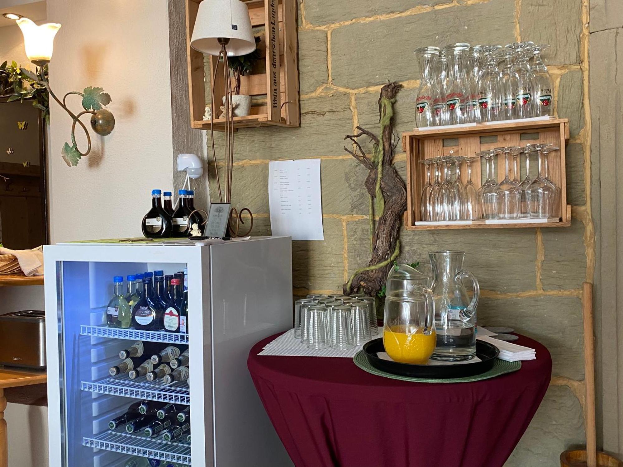 Hotel Weinstube Am Markt Gerolzhofen Eksteriør billede