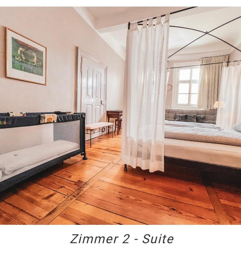 Hotel Weinstube Am Markt Gerolzhofen Eksteriør billede