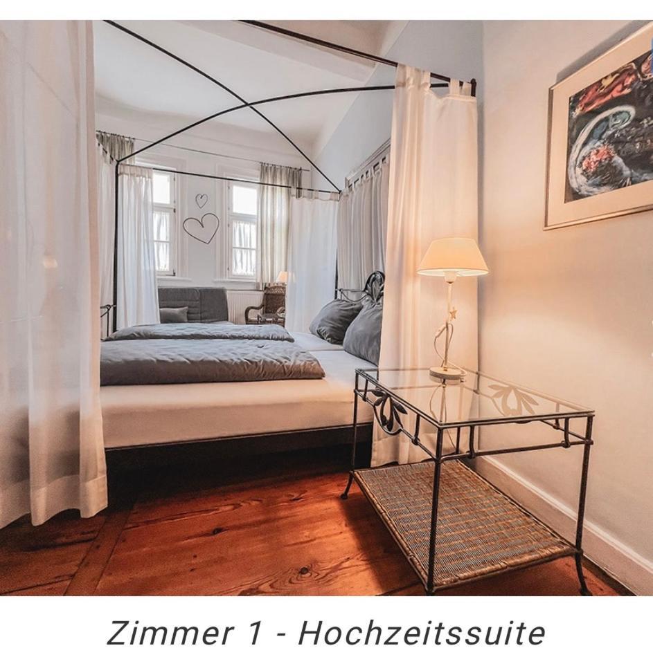 Hotel Weinstube Am Markt Gerolzhofen Eksteriør billede