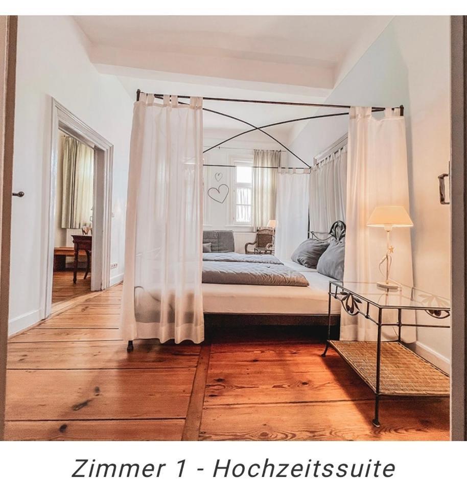 Hotel Weinstube Am Markt Gerolzhofen Eksteriør billede
